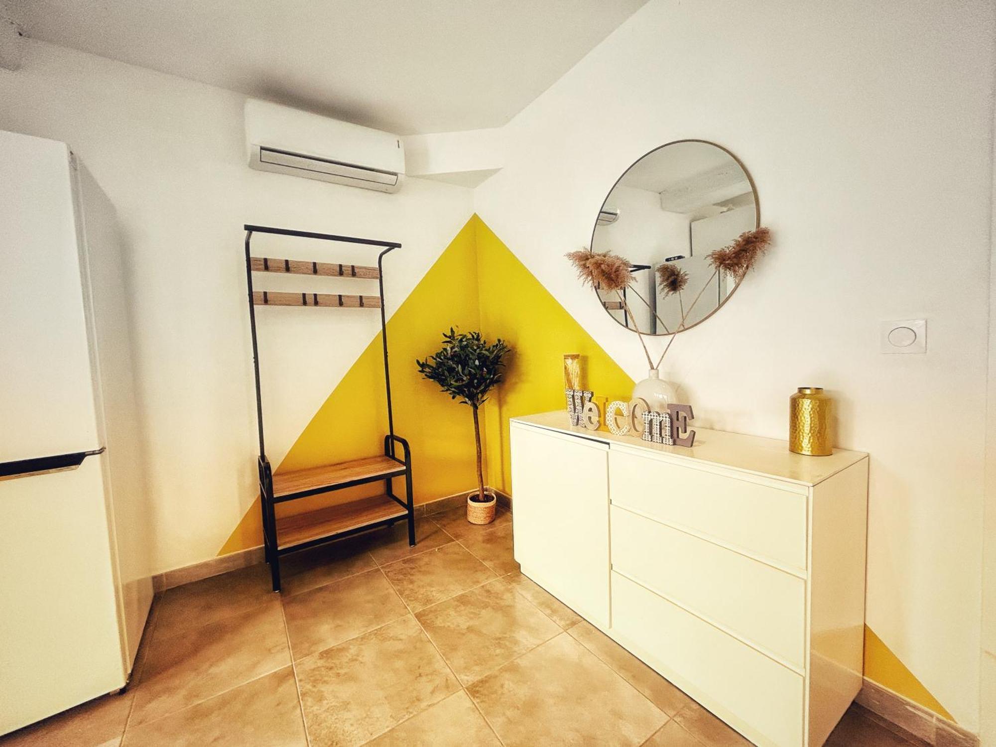 Doux Rouinet Cocoon Apartment Fourques  Luaran gambar