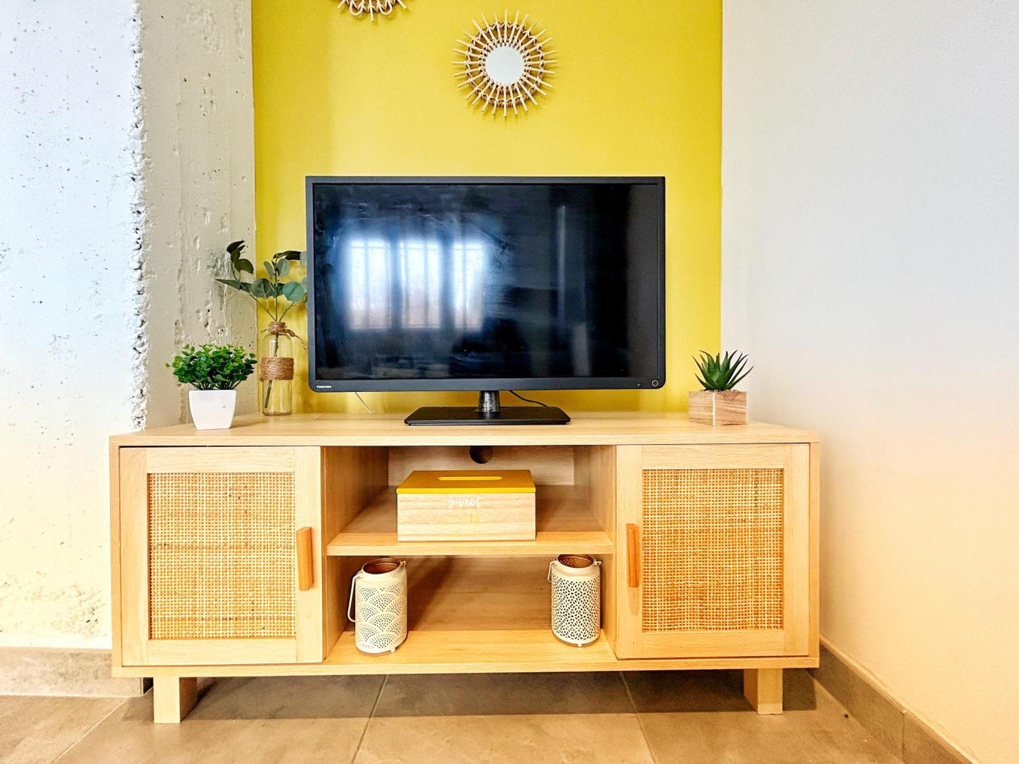 Doux Rouinet Cocoon Apartment Fourques  Luaran gambar